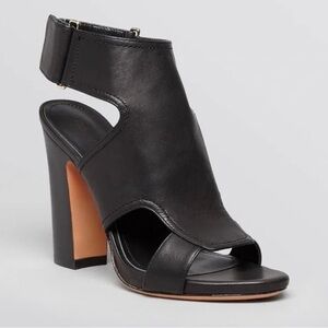 Pour La Victorie Echo Leather Cut Out Heeled Sandals Size 8.5